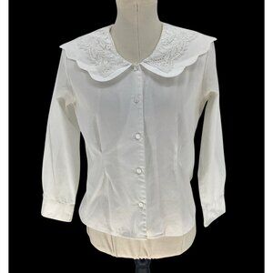 Womens Lace Collar White Blouse Long Sleeves & Button Closure by Diversity Sz P8